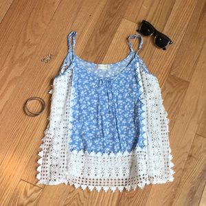 Adorable blue floral and lace top - Altar’d State